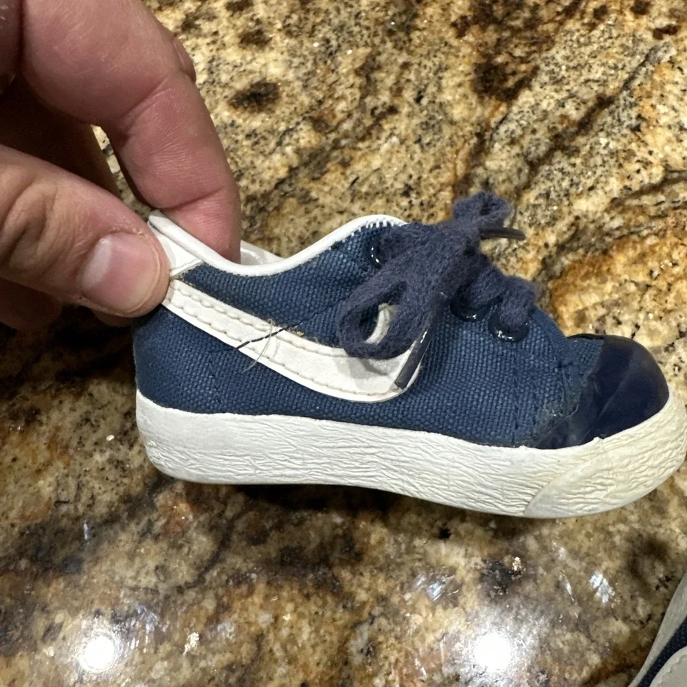 Vintage 1983 Nike Toddler Shoes 830204 TH4 Navy Canvas White Swoosh Kids